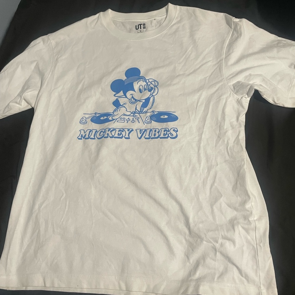 Disney Mickey vibes